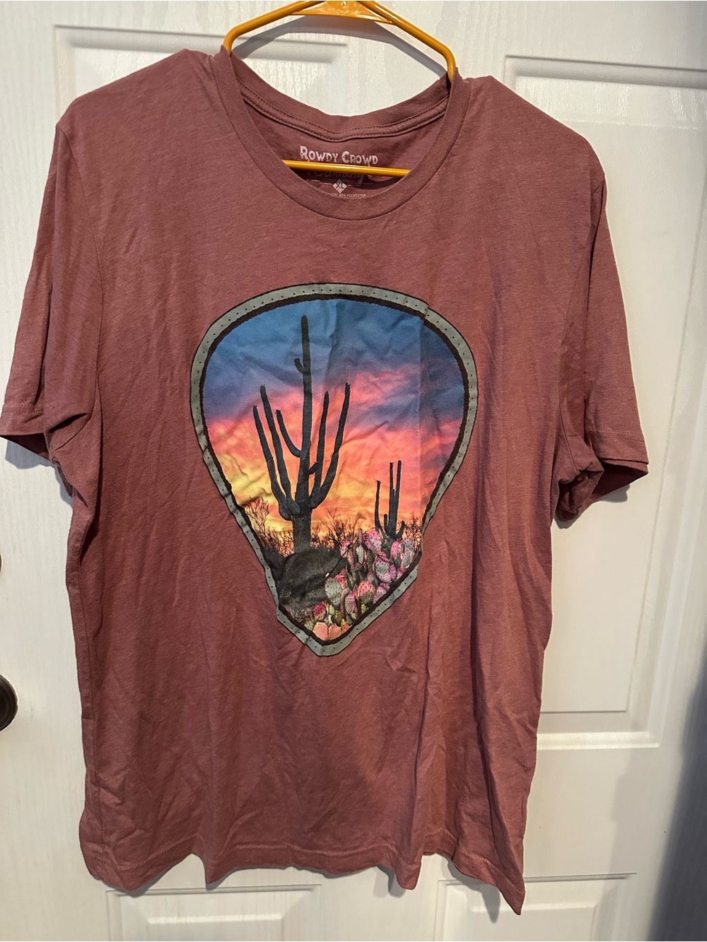 Unisex Desert Sunset Graphic T-Shirt in Dusty Mauve